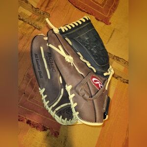 Like new Rawlings glove
